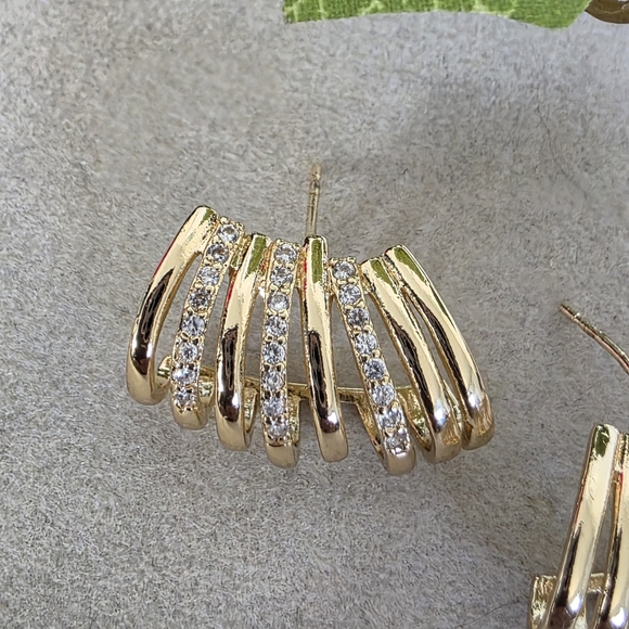 Gold Filled Illusion Cage Stud Hoop Earrings with Cubic Zirconia - Picture 4 of 9